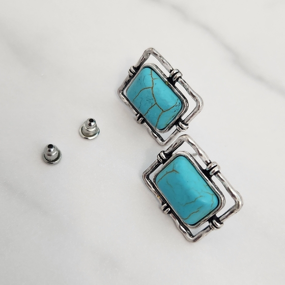 Paparazzi Jewelry "Center Stagecoach" Turquoise Silver Frame Earrings - Picture 6 of 8